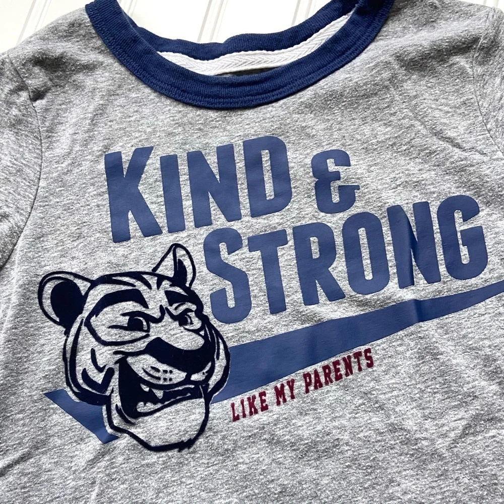 •Carter’s• Kind & Strong graphic tee